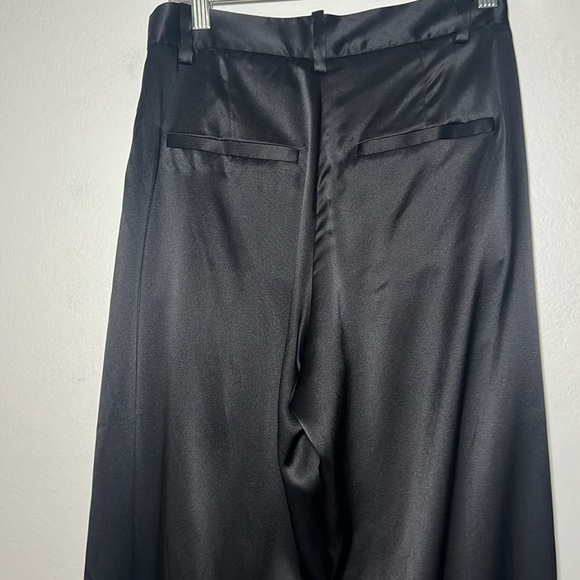 Nili Lotan Women’s Lisbon Silk-Charmeuse Black Pleated Tapered Pants Size 0 - Picture 8 of 14